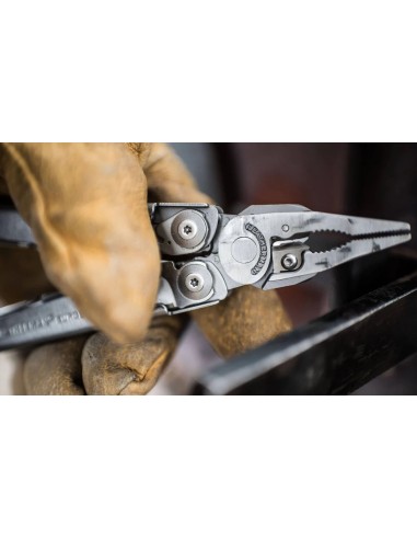 Leatherman Surge Multitool