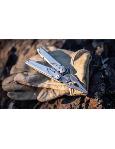 Leatherman Surge Multitool